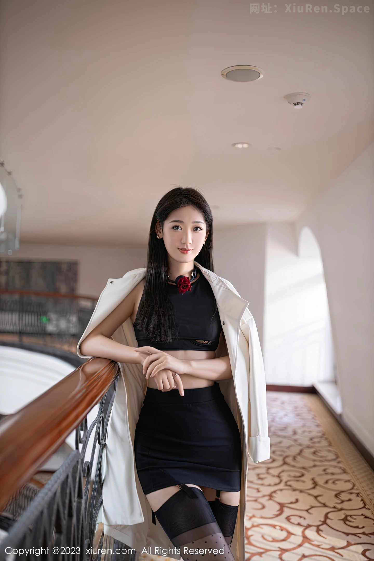 图片[4]-[Xiuren秀人网]2022.12.30 VOL.6067 养乐多DoDo 白色透视衬衫加蓝色运动内衣性感私房写真集-秀人网官方网站